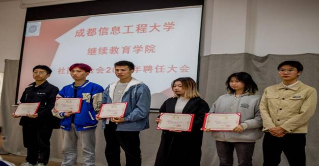 9c50b05d3db19d3bf95049d9df422dc